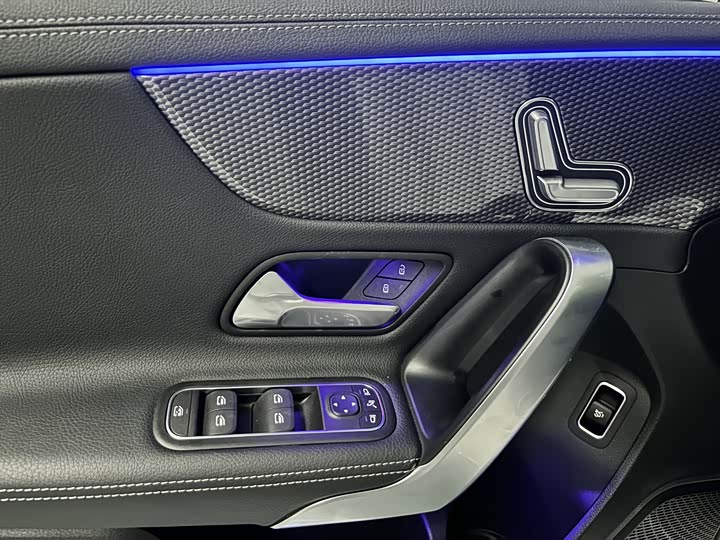 A-Class 2021 A 200 L 1.3T - Automatic - 48,000 km - Image 12