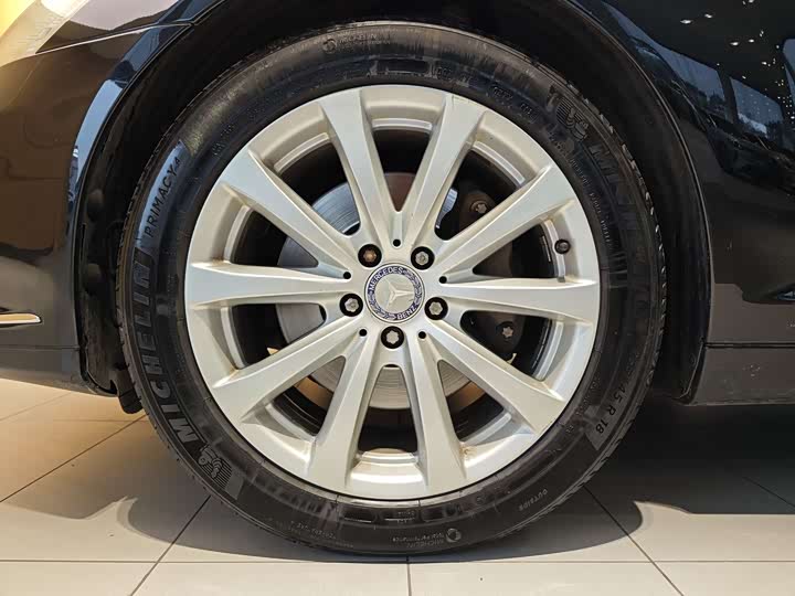 S-Class 2010 S 300 L 2.0T - Automatic - 201,600 km - Image 5