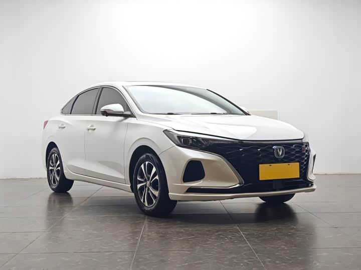 Eado 2022 1.4T - Automatic - 32,500 km - Image 2