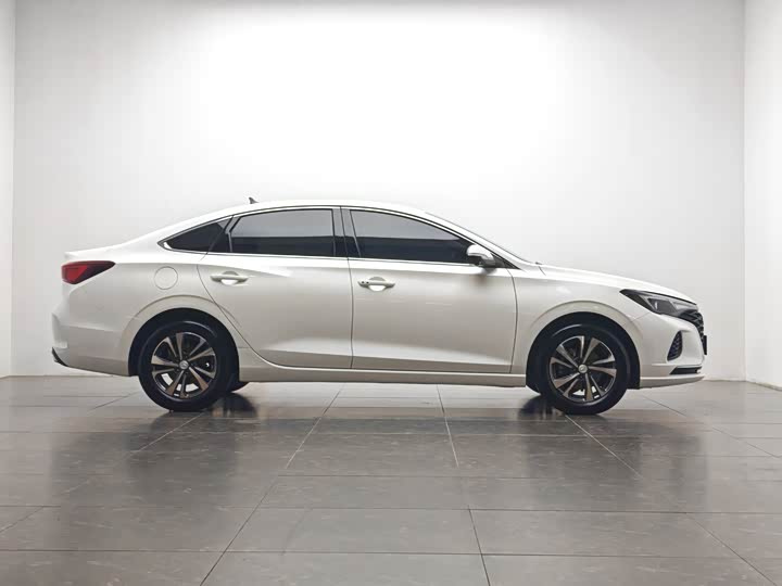 Eado 2022 1.4T - Automatic - 32,500 km - Image 11