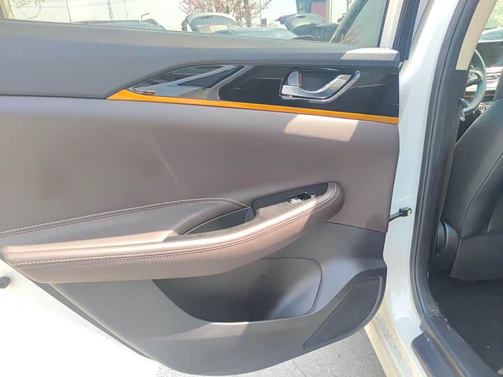 Eado 2019 1.6L - Automatic - 70,000 km - Image 7