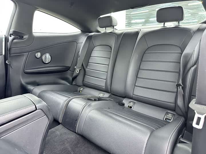 C-Class 2018 C 200 1.3T - Automatic - 127,000 km - Image 7