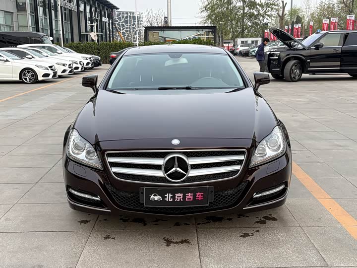 CLS 2012 S 300 2.0T - Automatic - 86,000 km - Image 2