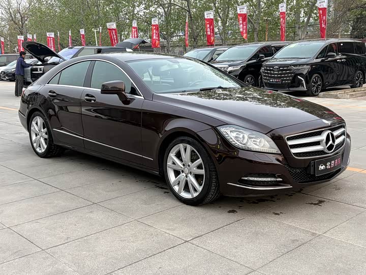 CLS 2012 S 300 2.0T - Automatic - 86,000 km - Image 3