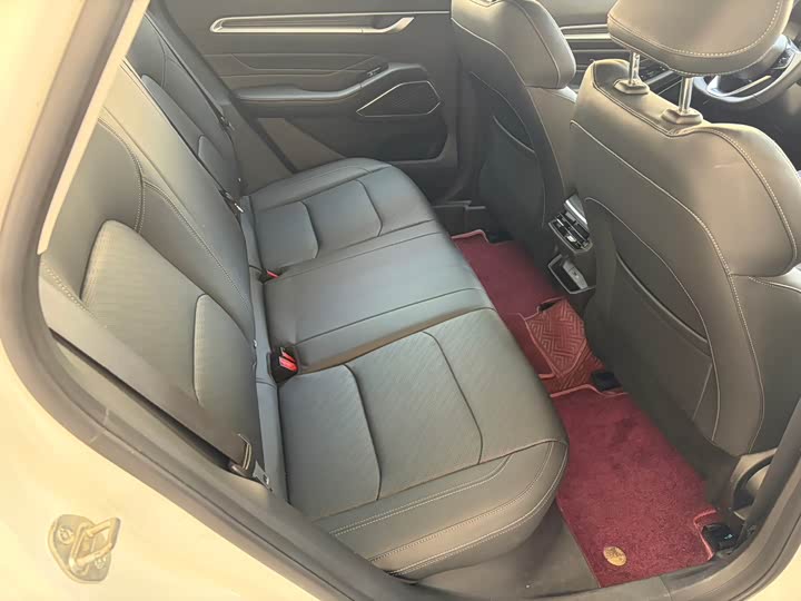 Emgrand 2022 1.5L - CVT - 38,800 km - Image 5