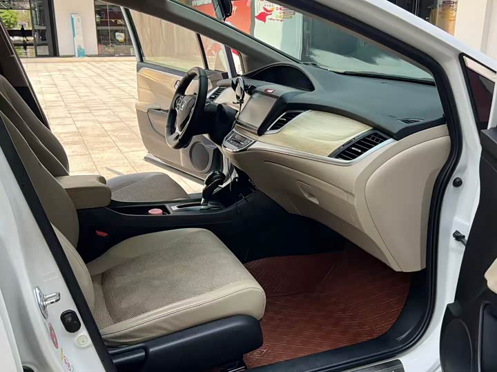 Jade 2016 1.8L - CVT - 140,000 km - Image 6