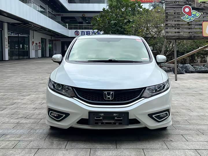 Jade 2016 1.8L - CVT - 140,000 km - Image 2