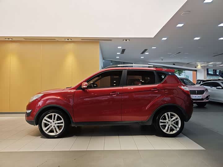 CS35 2016 1.6L - Manual - 98,000 km - Image 6