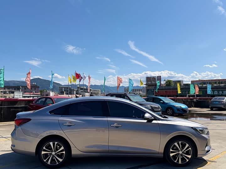 Eado 2020 1.4T - Automatic - 38,000 km - Image 4