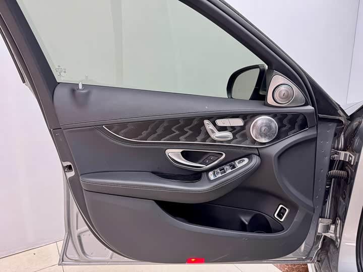 C-Class 2015 C 200 L 1.3T - Automatic - 60,000 km - Image 7