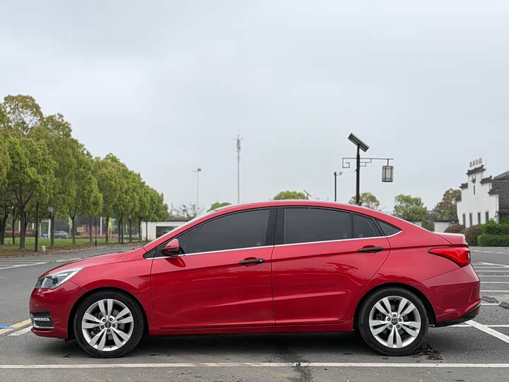 Arrizo 5 2016 Arrizo 5 1.5L - CVT - 118,000 km - Image 4