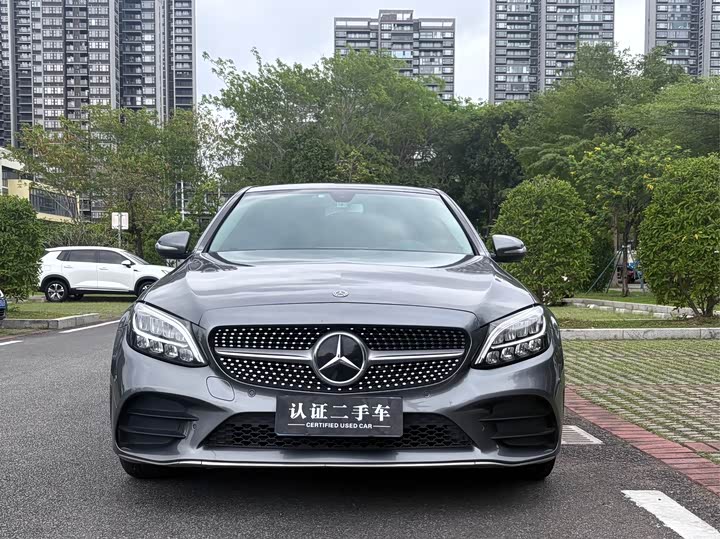 C-Class 2019 C 260 L 1.5T - Automatic - 114,000 km - Image 2