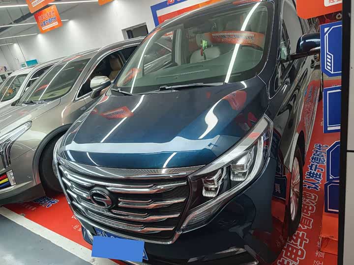 M8 2018 M8 320T - Automatic - 70,000 km - Image 1