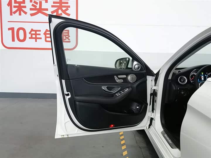 C-Class 2019 C 260 L 1.5T - Automatic - 105,600 km - Image 8