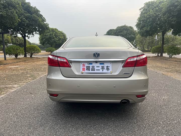 Raeton 2014 1.8T - Automatic - 100,000 km - Image 7