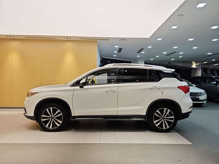 GS4 2017 GS4 235T - Automatic - 66,000 km - Image 6