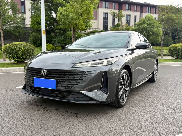 Lamore 2023 1.5T - Automatic - 16,000 km - Image 1
