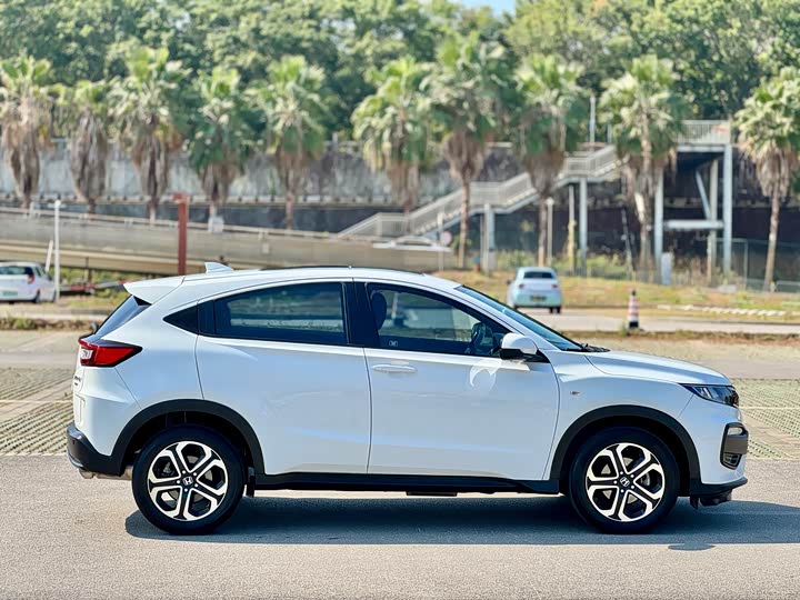 XR-V 2015 1.8L - CVT - 58,000 km - Image 9