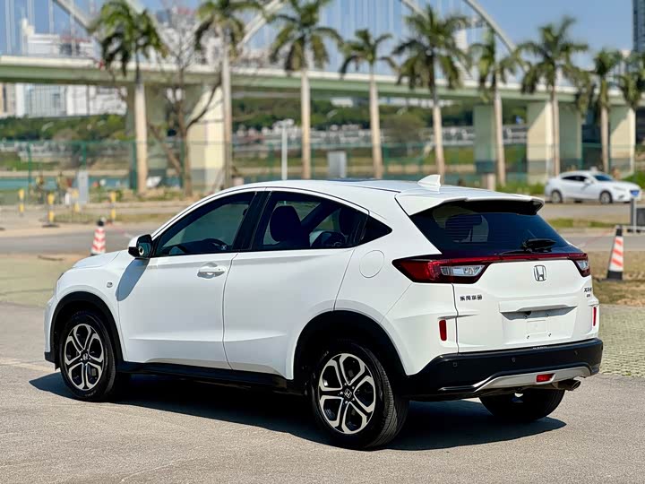 XR-V 2015 1.8L - CVT - 58,000 km - Image 4