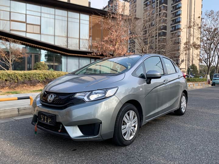 Fit 2016 1.5L - CVT - 120,000 km - Image 1