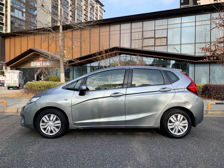Fit 2016 1.5L - CVT - 120,000 km - Image 4