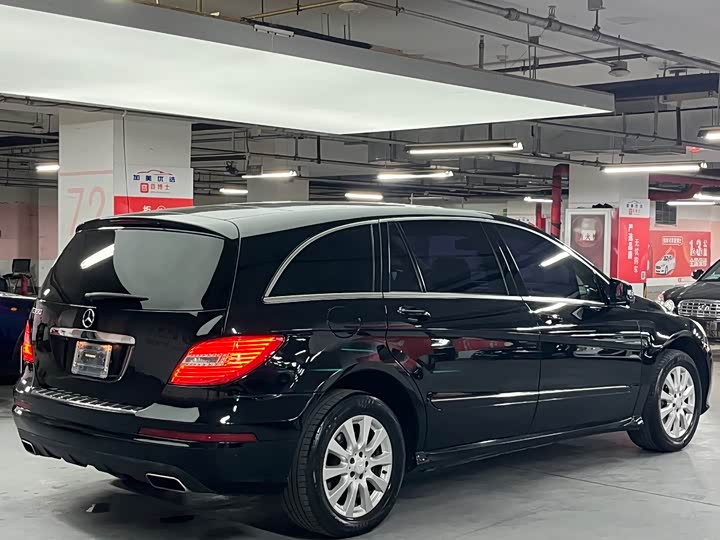 R-Class 2011 R 300 L 2.0T - Automatic - 250,000 km - Image 4