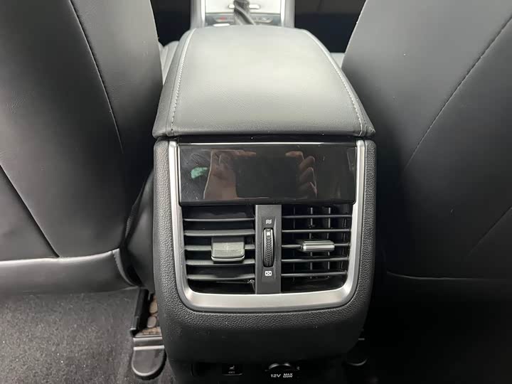 Raeton CC 2022 1.5T - Automatic - 30,000 km - Image 9