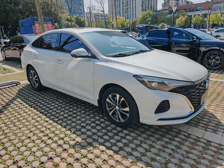 Eado 2021 1.4T - Automatic - 41,000 km - Image 3