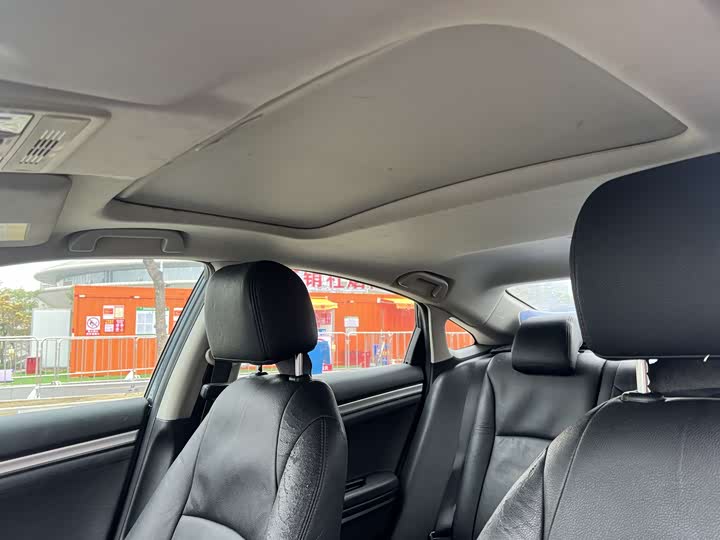 Civic 2016 1.5T - CVT - 102,000 km - Image 11