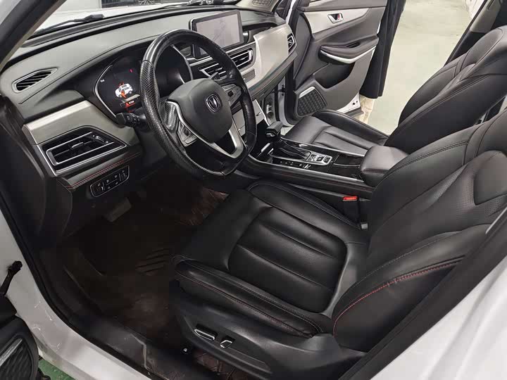 CS75 2020 CS75 280T - Automatic - 70,000 km - Image 7