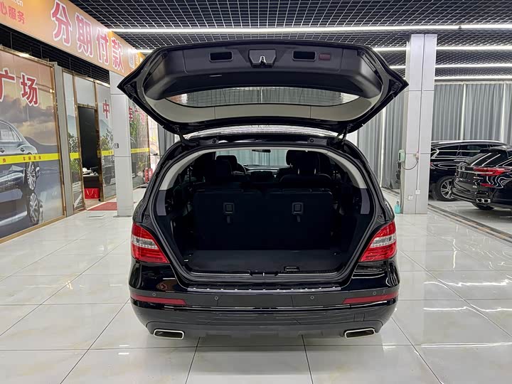 R-Class 2014 R 320 2.0T - Automatic - 147,000 km - Image 8