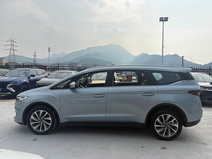 Jiaji 2019 1.5T - DCT - 22,000 km - Image 5