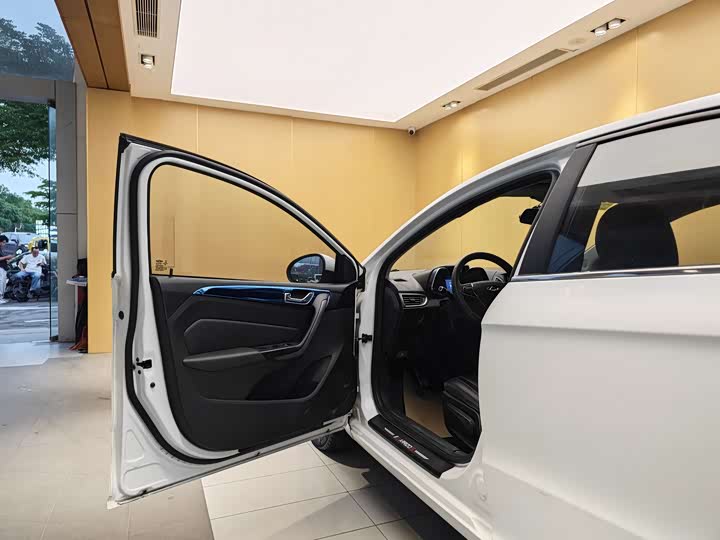 Arrizo 5 2016 Arrizo 5 1.5L - Manual - 58,000 km - Image 7