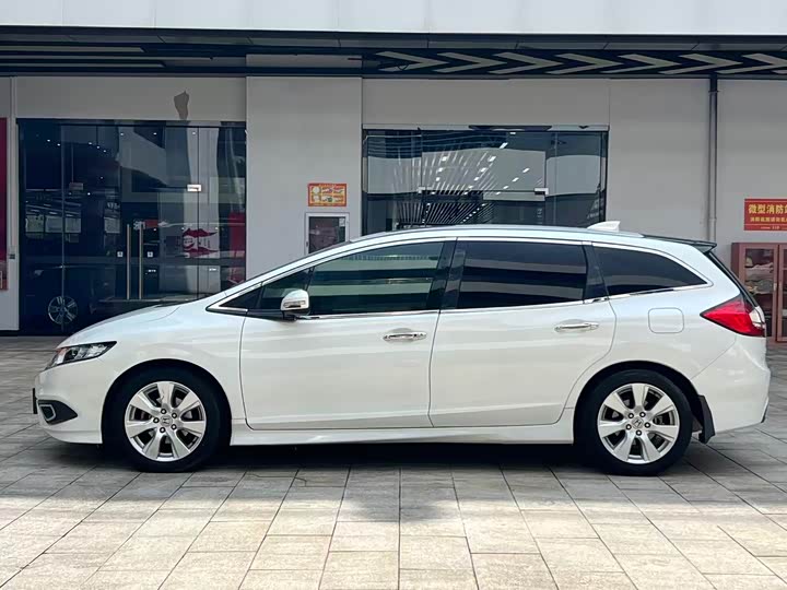 Jade 2016 1.8L - CVT - 140,000 km - Image 5