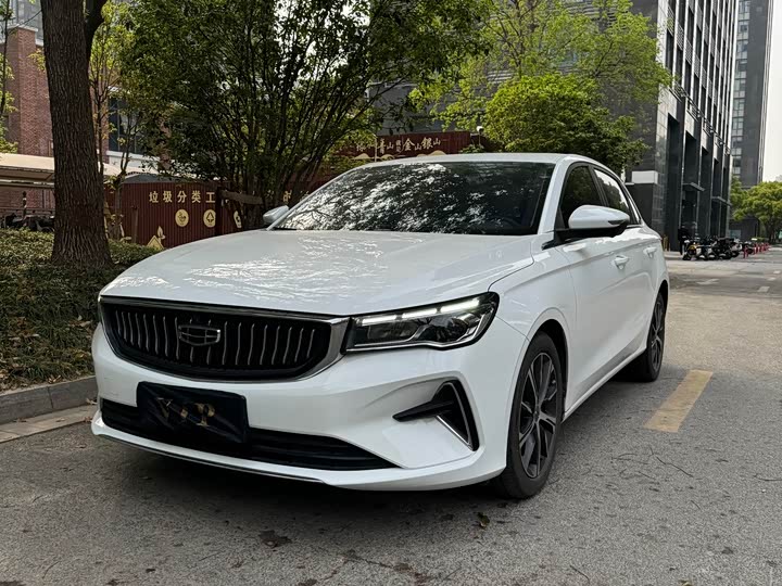 Emgrand 2022 1.5L - CVT - 30,000 km - Image 3