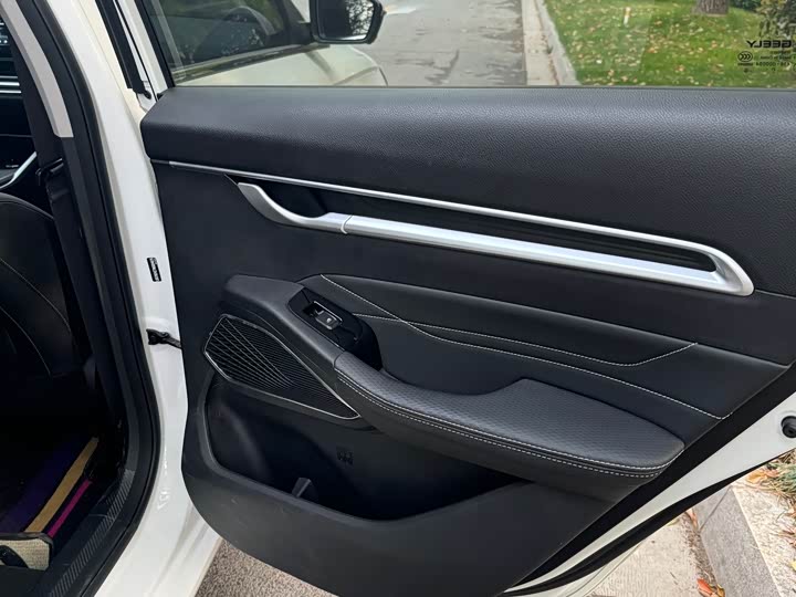 Emgrand 2022 1.5L - CVT - 30,000 km - Image 12