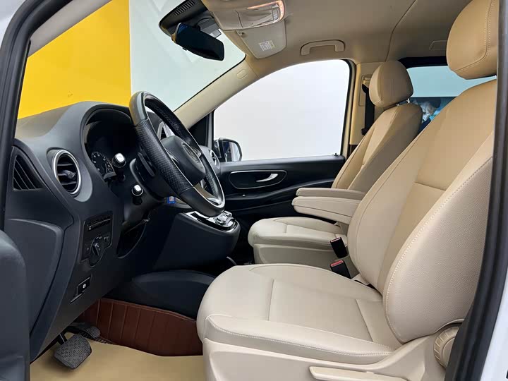 Vito 2016 2.0T 2.0T - Automatic - 66,000 km - Image 7