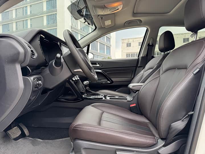 GS4 2018 GS4 235T - Automatic - 58,000 km - Image 8