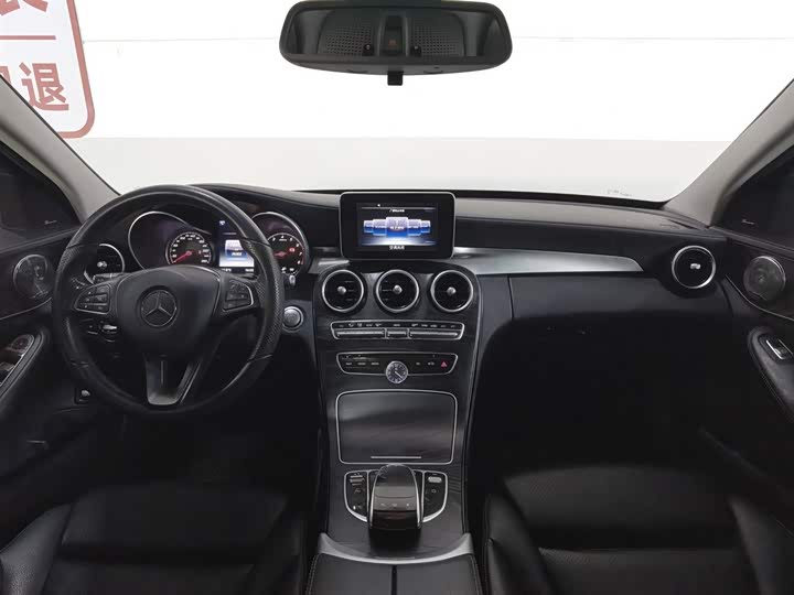 C-Class 2015 C 200 L 1.3T - Automatic - 76,200 km - Image 5