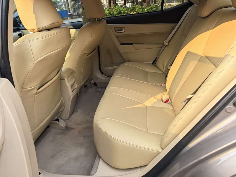 Corolla 2014 1.6L - CVT - 127,000 km - Image 6