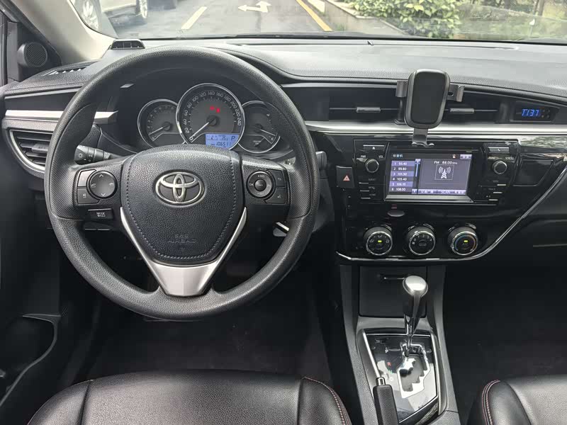 Corolla 2014 1.6L - CVT - 106,170 km - Image 10