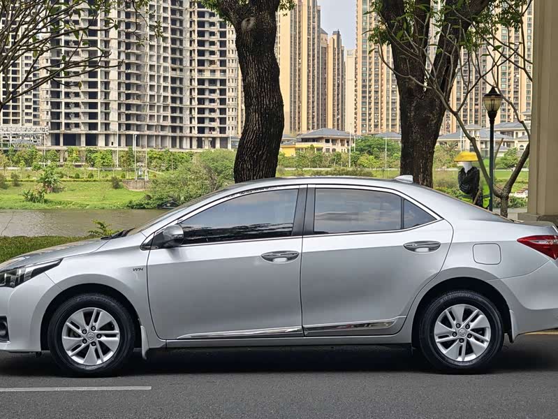 Corolla 2014 1.6L - CVT - 69,600 km - Image 2