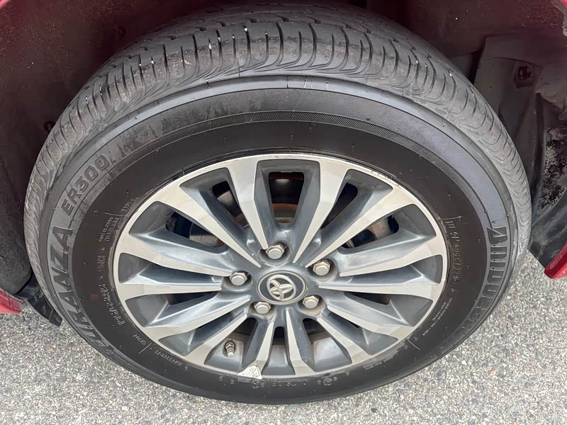 Corolla 2017 1.2L - S-CVT - 130,000 km - Image 5