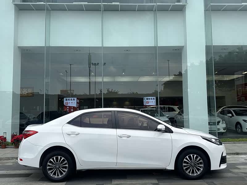 Corolla 2017 1.2L - S-CVT - 104,000 km - Image 3