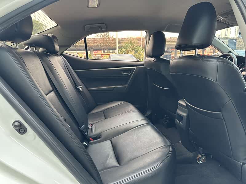 Corolla 2017 1.2L - S-CVT - 104,000 km - Image 14