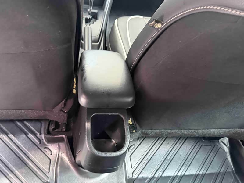 Yaris L 2017 - CVT - 30,000 km - Image 11
