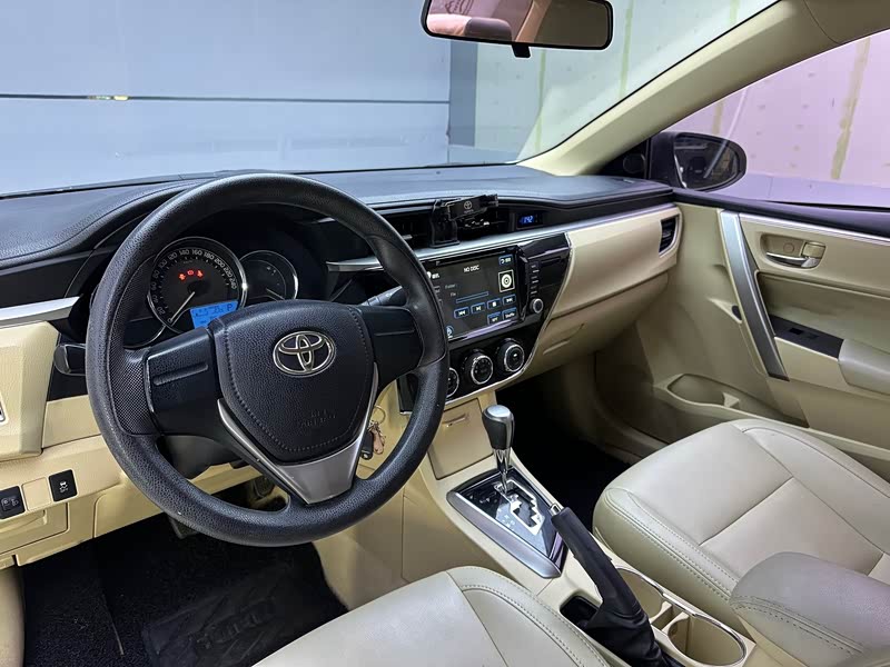 Corolla 2017 1.2L - CVT - 80,000 km - Image 10