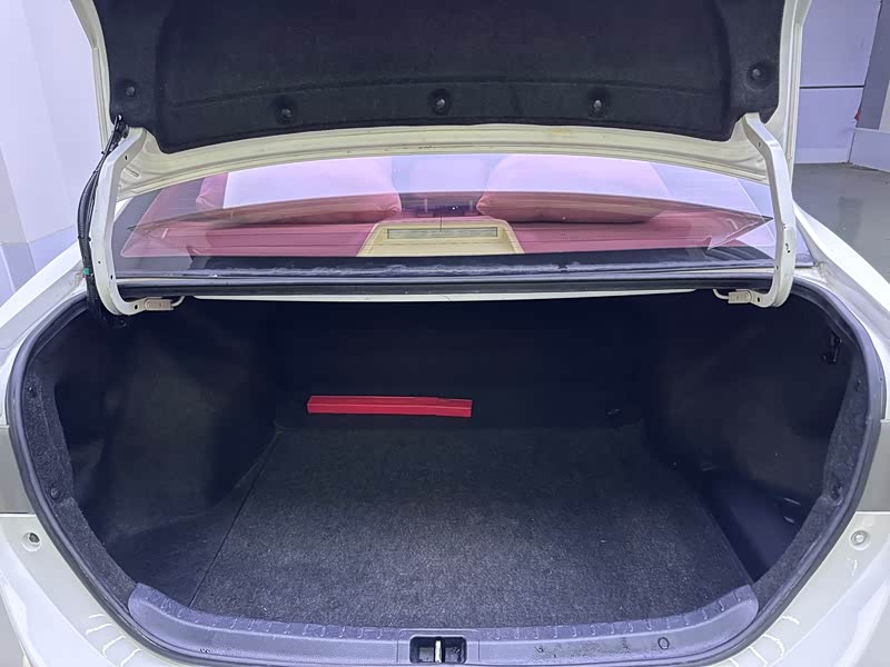 Corolla 2017 1.2L - CVT - 80,000 km - Image 13